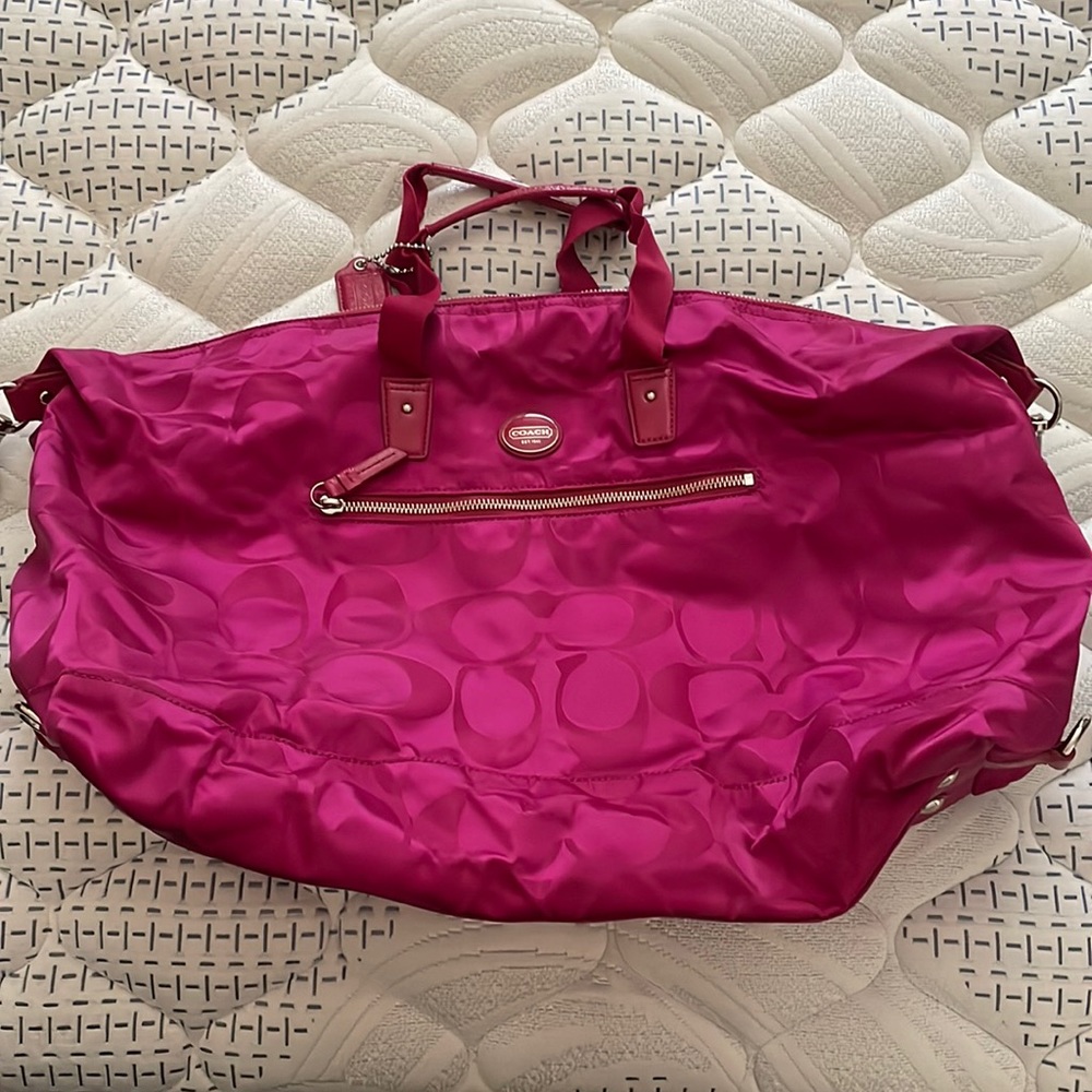Coach mommy bag pink